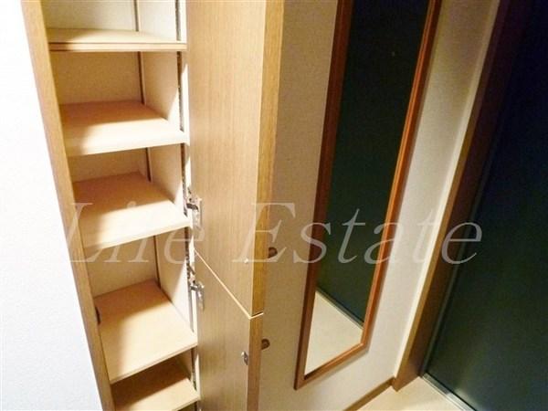 リーガル北心斎橋(収納)