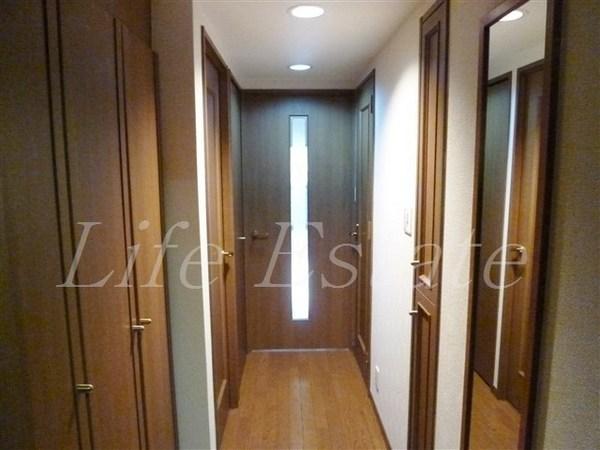 リーガル北心斎橋(玄関)