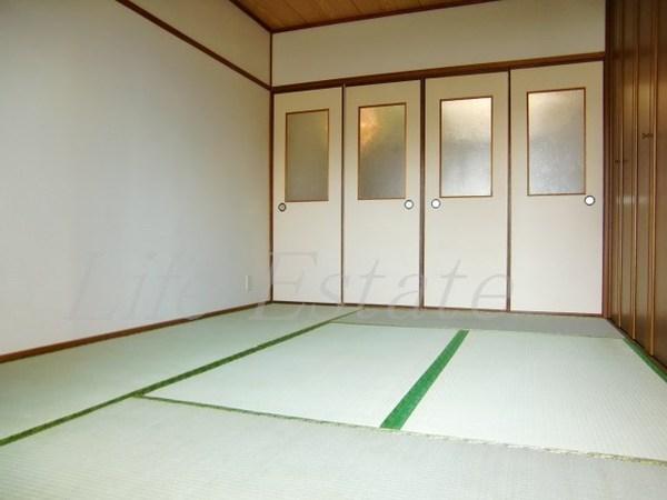 ニチエイビル
