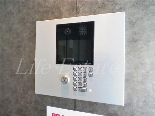 大阪市中央区南本町１丁目のマンション