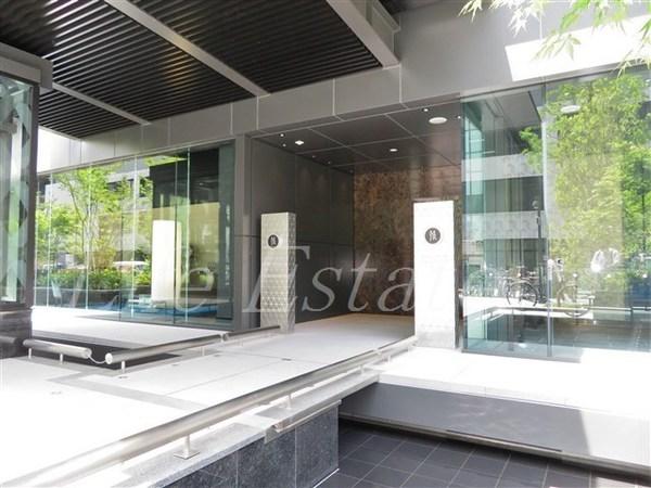 大阪市中央区南本町１丁目のマンション