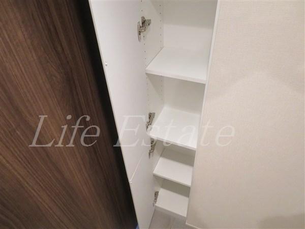 大阪市中央区南本町１丁目のマンション