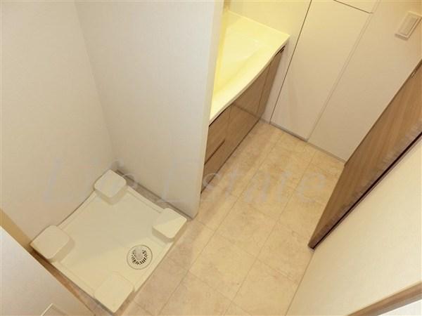 大阪市中央区南本町４丁目のマンション
