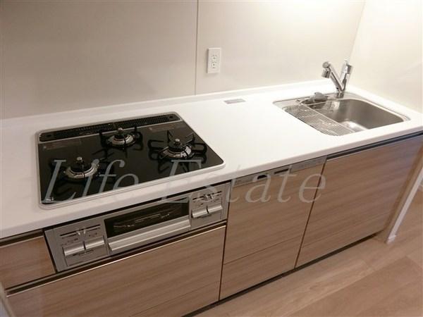大阪市中央区南本町４丁目のマンション