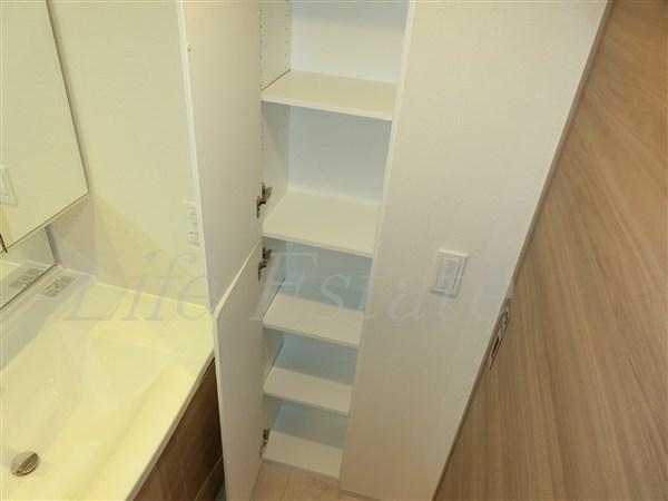 大阪市中央区南本町４丁目のマンション