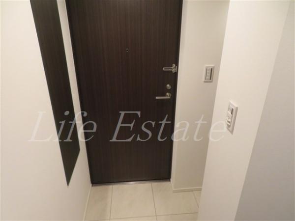 コンフォリア・リヴ谷町四丁目(玄関)