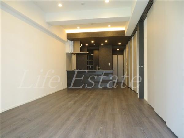 コンフォリア・リヴ谷町四丁目(リビング)