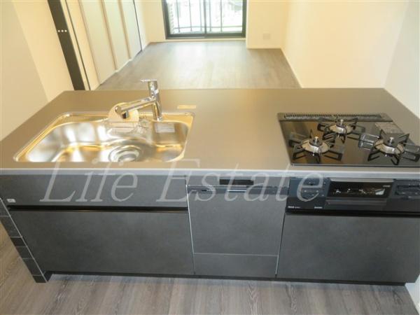 コンフォリア・リヴ谷町四丁目(キッチン)