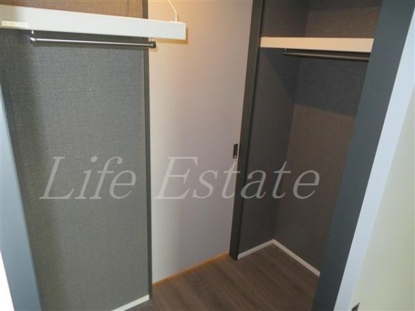 コンフォリア・リヴ谷町四丁目(収納)