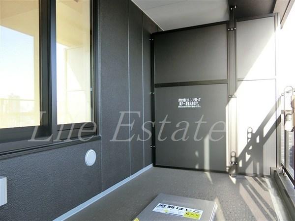 プレサンスレジェンド堺筋本町タワー(バルコニー)