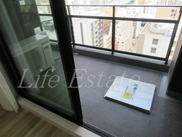 大阪市中央区久太郎町1丁目のマンション(バルコニー)