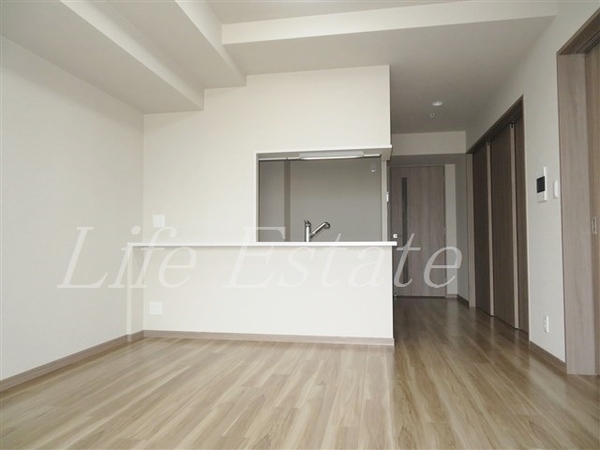 大阪市中央区久太郎町1丁目のマンション(リビング)