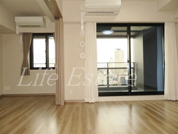 大阪市中央区久太郎町1丁目のマンション(リビング)