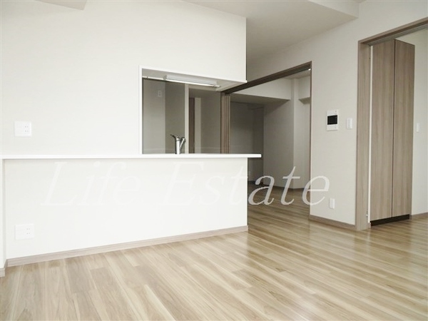 大阪市中央区久太郎町1丁目のマンション(リビング)