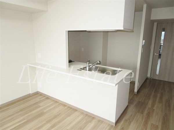 大阪市中央区久太郎町1丁目のマンション(キッチン)