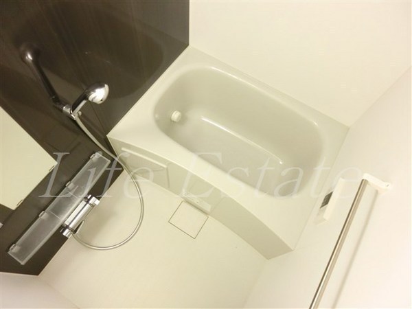 コンフォリア心斎橋EAST