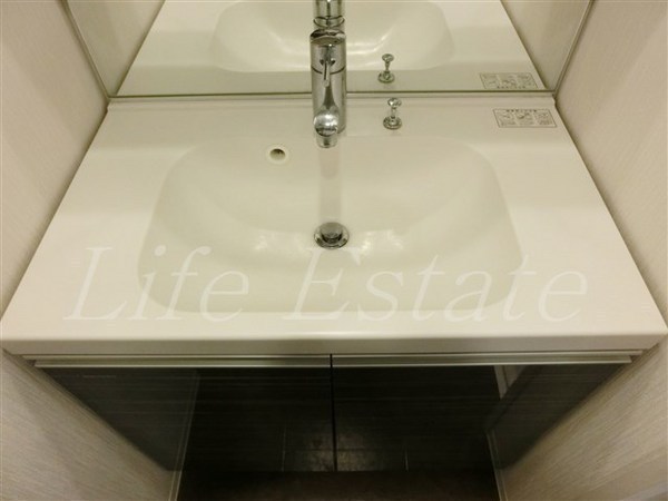 コンフォリア心斎橋EAST