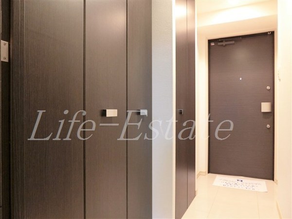 ISM谷町六丁目(玄関)