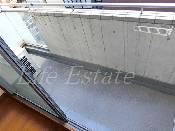 大阪市中央区南船場２丁目のマンション