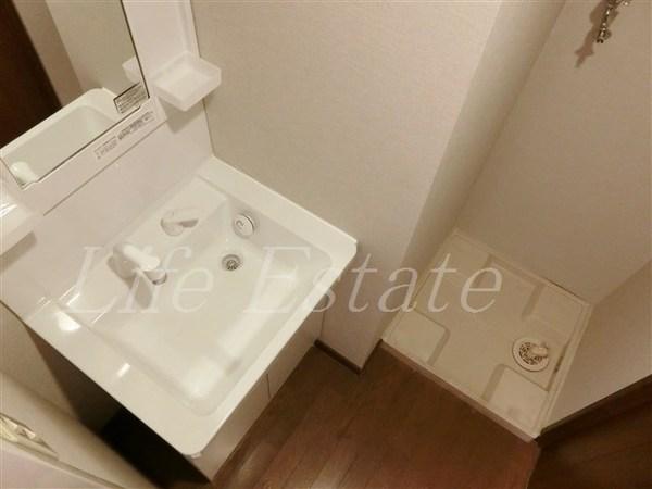 大阪市中央区南船場２丁目のマンション