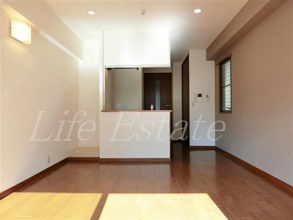 大阪市中央区南船場２丁目のマンション