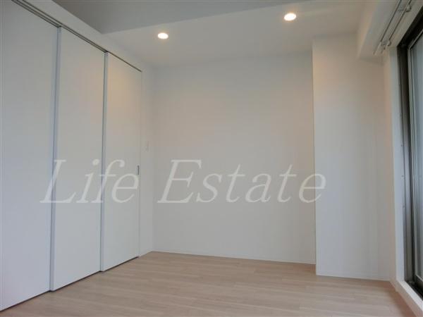 セレニテ本町東リアン(リビング)