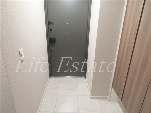 ローレルタワー御堂筋本町(玄関)