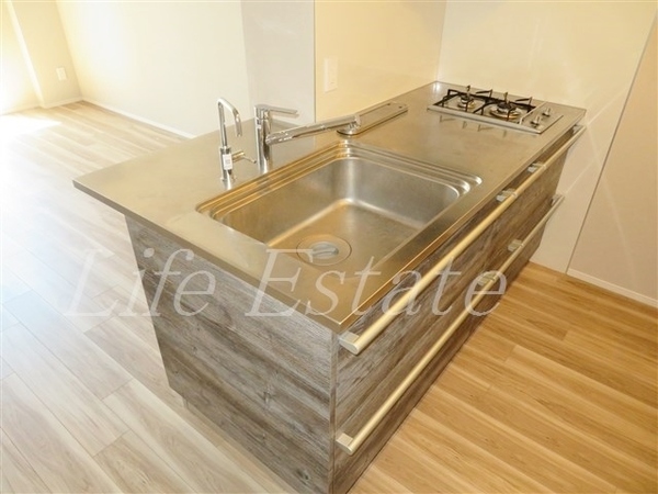 ローレルタワー御堂筋本町(キッチン)