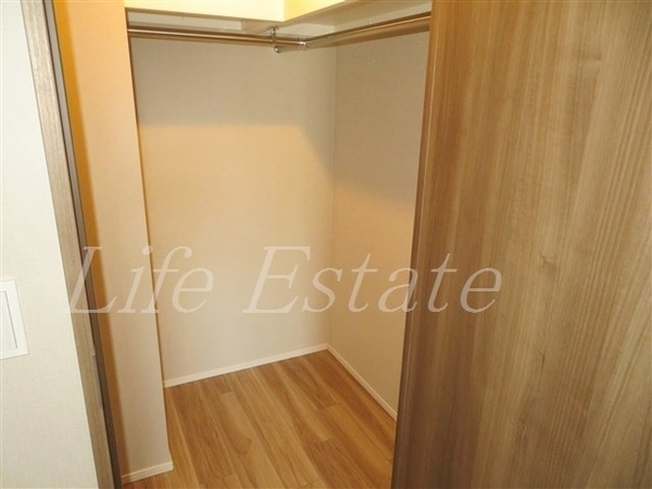 ローレルタワー御堂筋本町(収納)