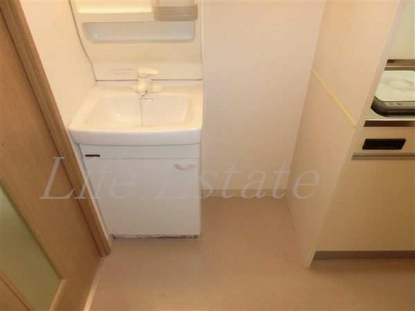 ブリストル神崎