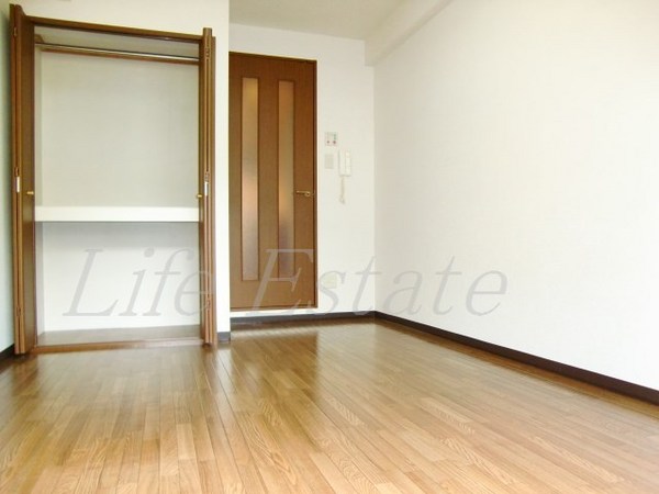 ハイツ・ドアーン(洋室)