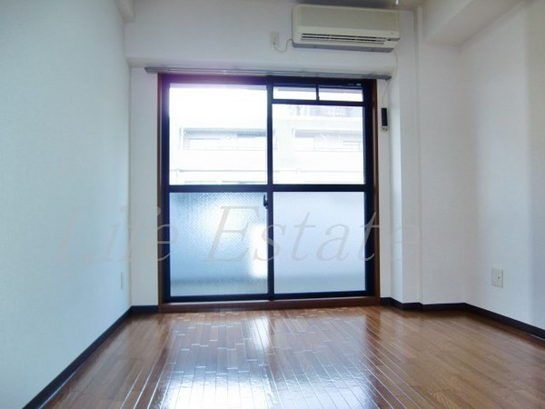 ハイツ・ドアーン(洋室)