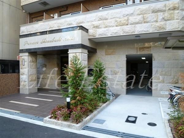 プレサンス心斎橋ラヴィ(エントランス)