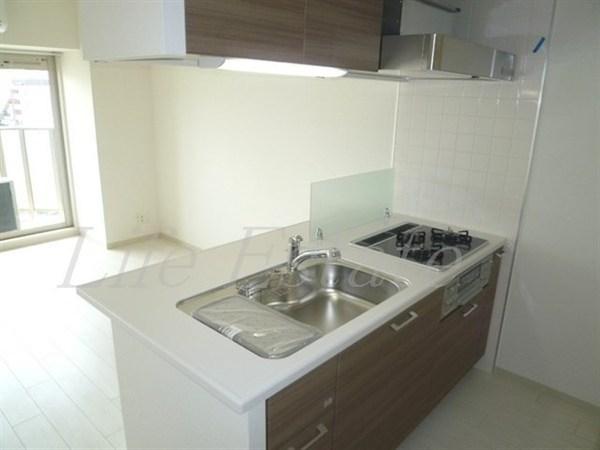 プレサンス心斎橋ラヴィ(キッチン)