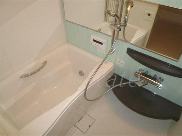 プレサンス心斎橋ラヴィ(バス)