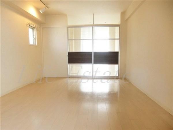 エステムコート難波EASTレオルガ