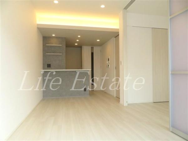 コンフォリア・リヴ北浜淡路町(リビング)