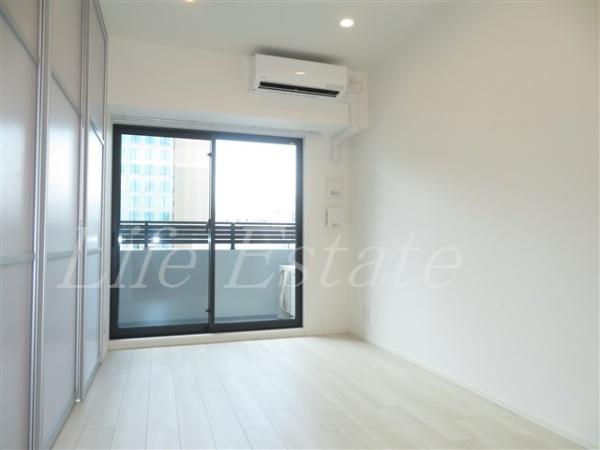 コンフォリア・リヴ北浜淡路町(リビング)