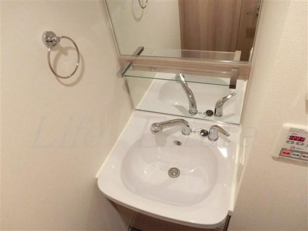 プレサンス北浜パレス