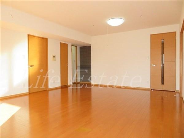 リーガル北心斎橋Ⅱ(リビング)