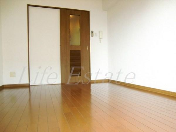 クラウンハイム夕陽丘(洋室)