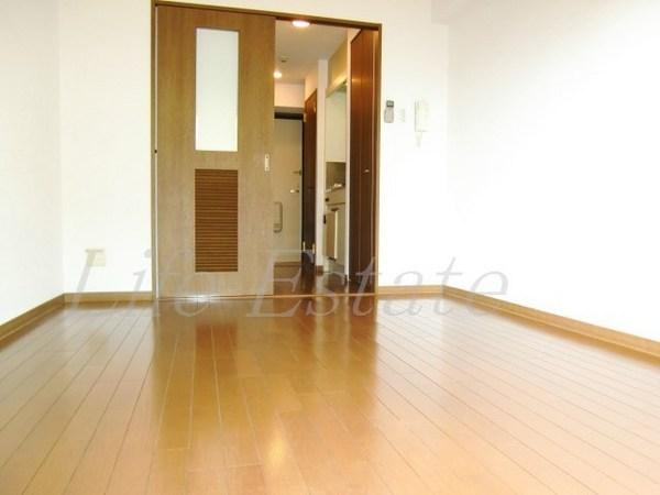 クラウンハイム夕陽丘(洋室)