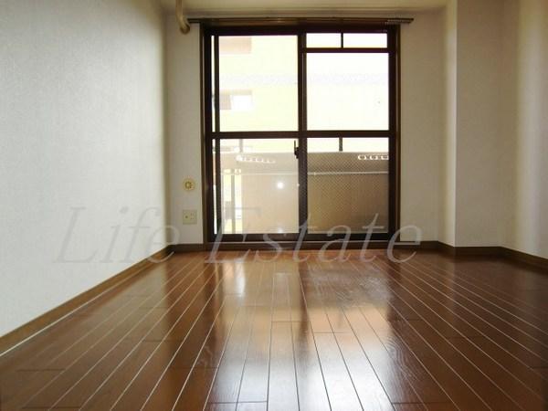 クラウンハイム夕陽丘(洋室)