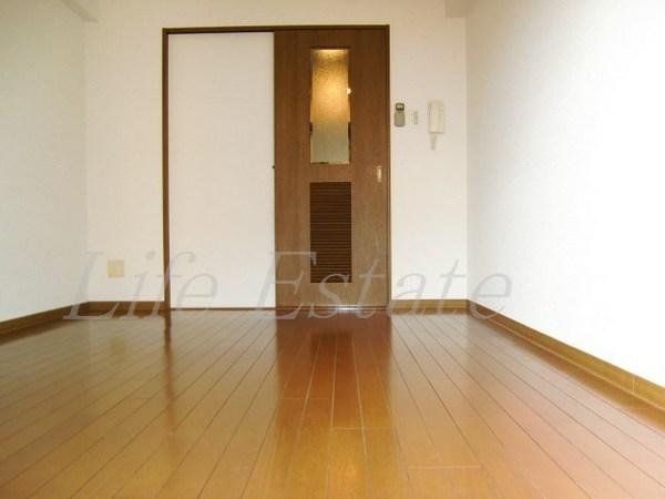 クラウンハイム夕陽丘(洋室)