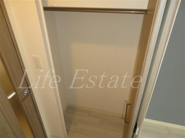 プレサンス谷町九丁目ディセオ(収納)