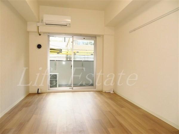 プレサンス心斎橋ソレイユ