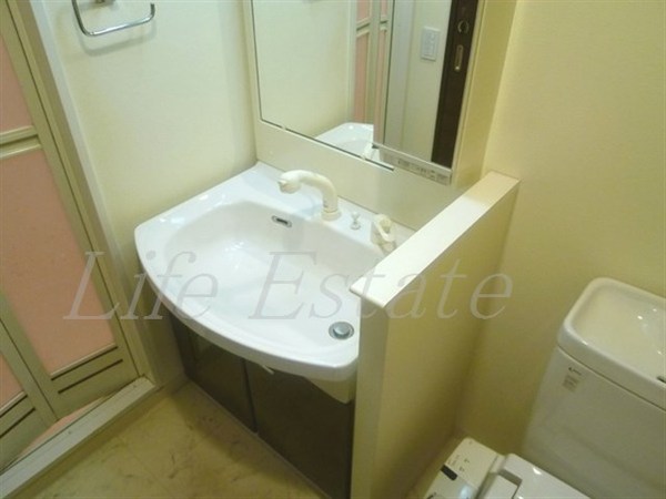 クラウンハイム北心斎橋フラワーコート