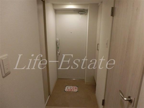 フォーリアライズ本町レクス(玄関)