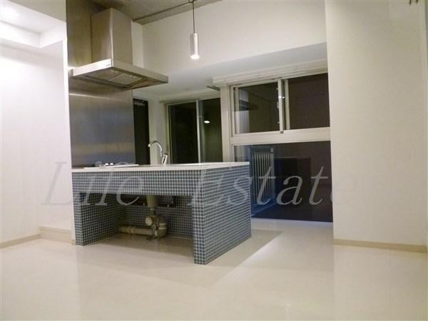 ルクレ堺筋本町レジデンス(洋室)