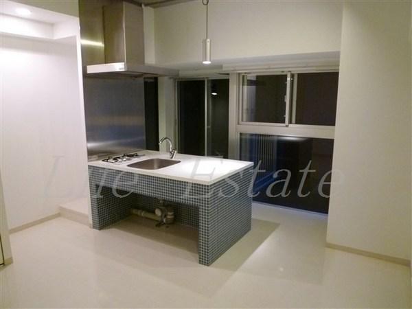 ルクレ堺筋本町レジデンス(洋室)